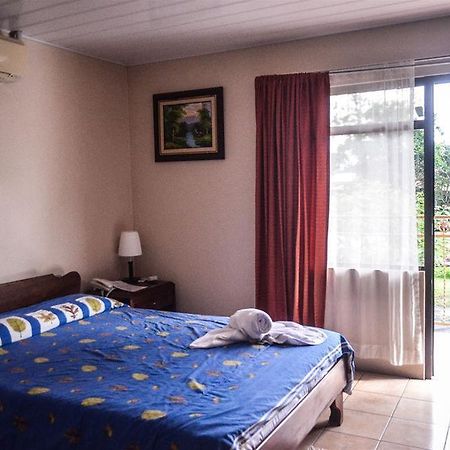 Hotel La Choza Inn La Fortuna Zewnętrze zdjęcie