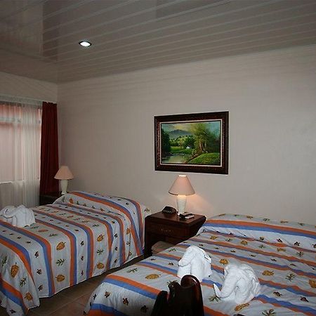 Hotel La Choza Inn La Fortuna Zewnętrze zdjęcie